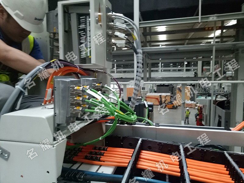 利勃海爾中國(guó)重汽加工中心